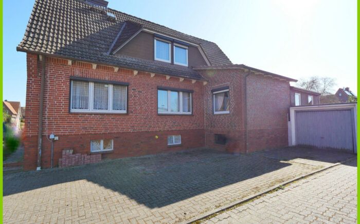 Seite mit Garage