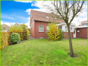 Blick von der Strasse